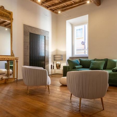 Fontana Di Trevi Roma Luxury Suite Екстериор снимка