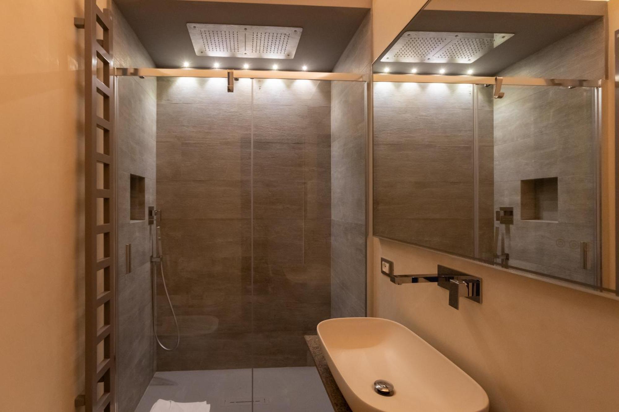 Fontana Di Trevi Roma Luxury Suite Екстериор снимка