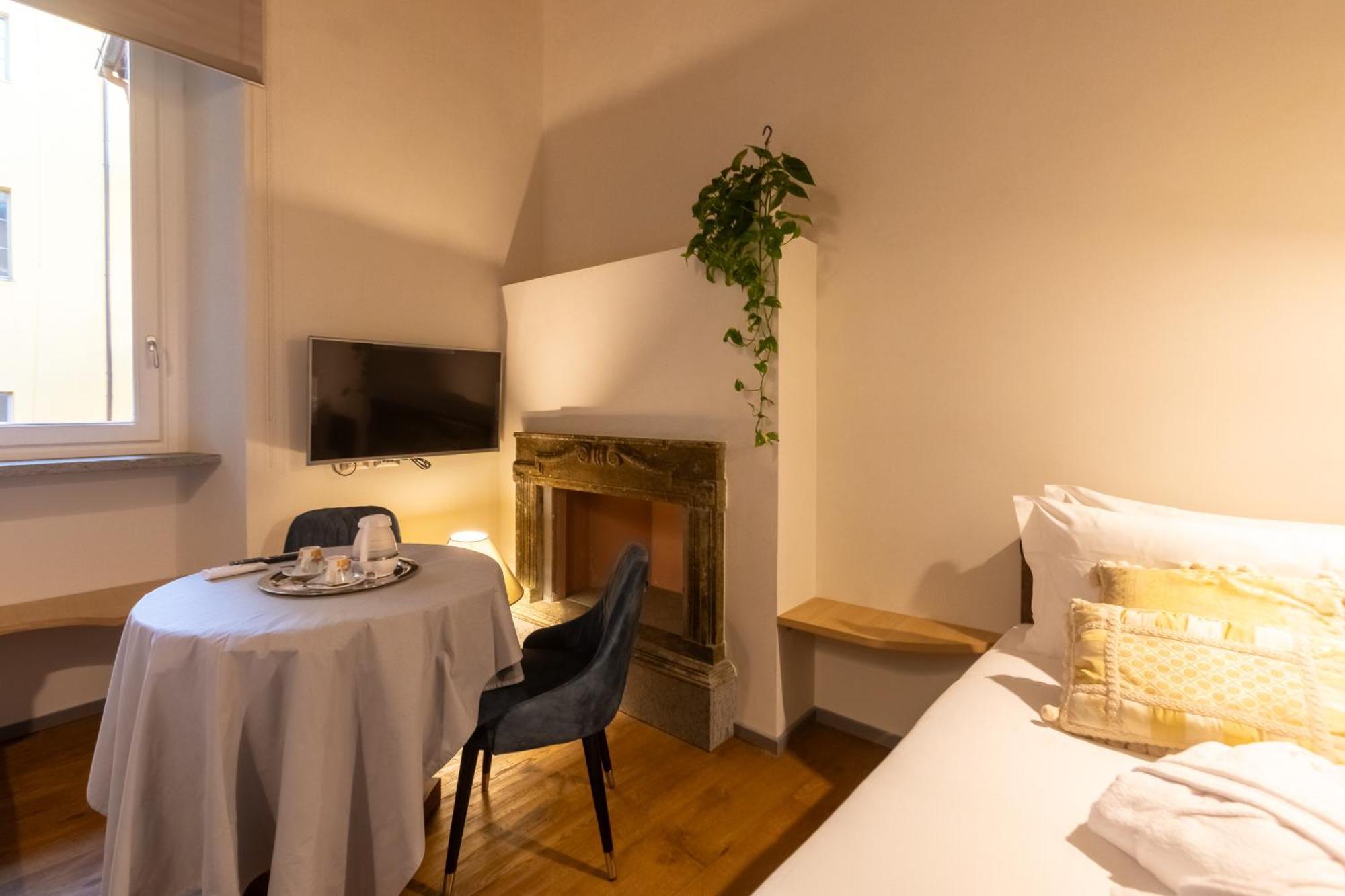 Fontana Di Trevi Roma Luxury Suite Екстериор снимка