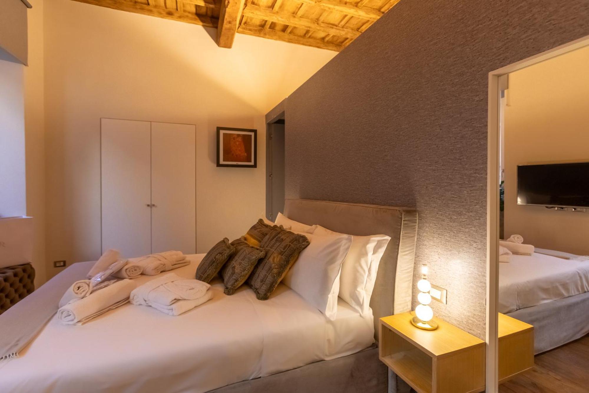 Fontana Di Trevi Roma Luxury Suite Екстериор снимка