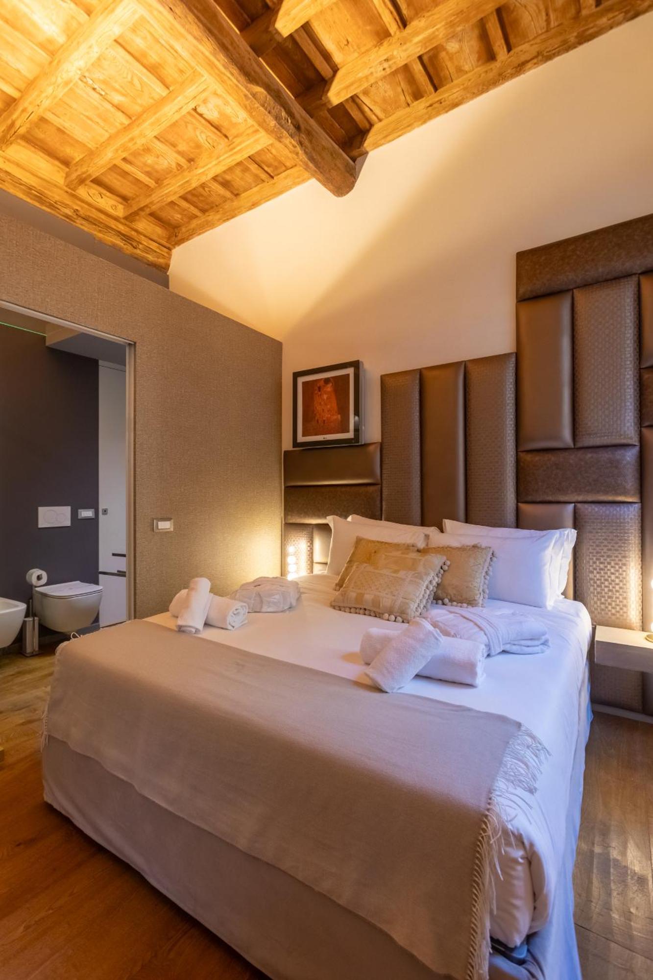 Fontana Di Trevi Roma Luxury Suite Екстериор снимка