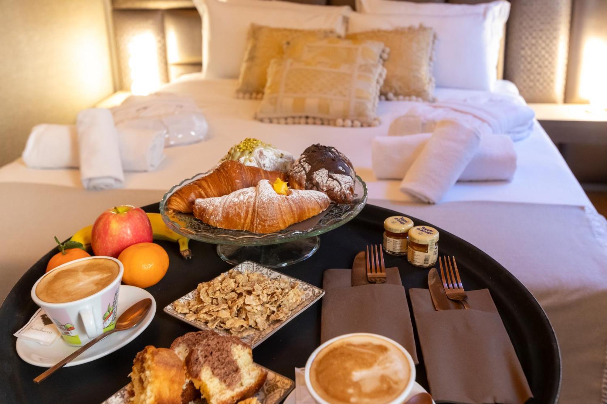 Fontana Di Trevi Roma Luxury Suite Екстериор снимка