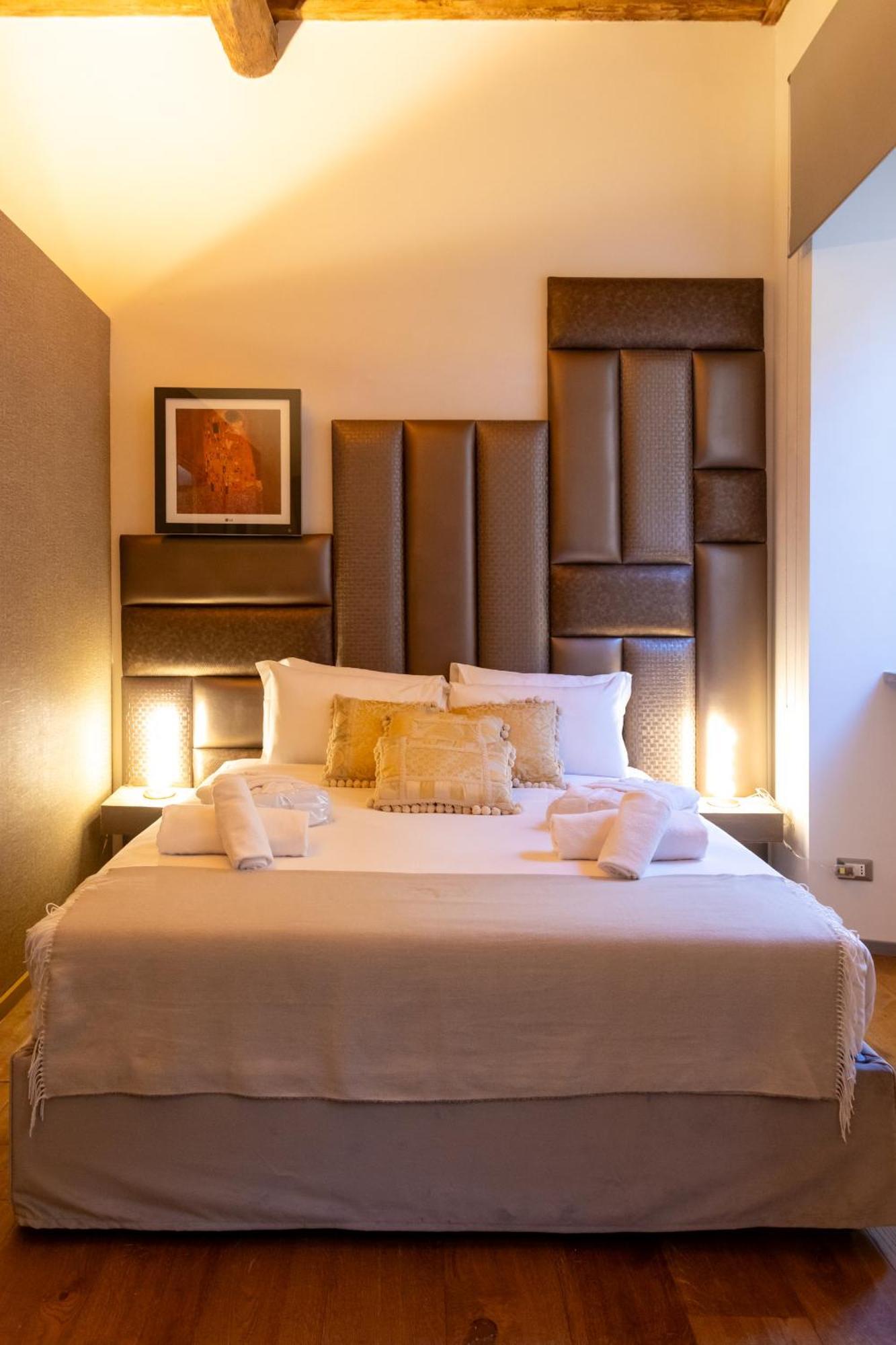 Fontana Di Trevi Roma Luxury Suite Екстериор снимка